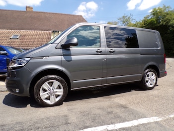Used Volkswagen Transporter 2022 for sale - 75572370: Photo