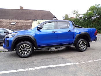 Used Toyota Hilux 2023 for sale - 78849553: Photo
