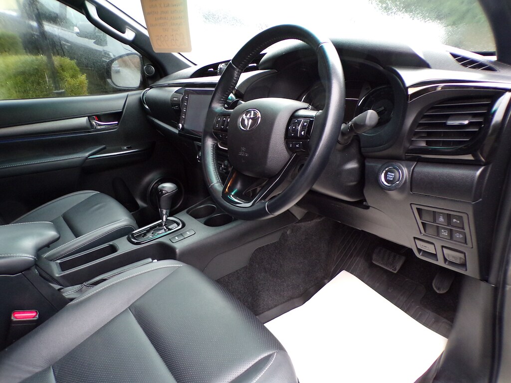 Used Toyota Hilux 2023 for sale - 76696713: Photo 21