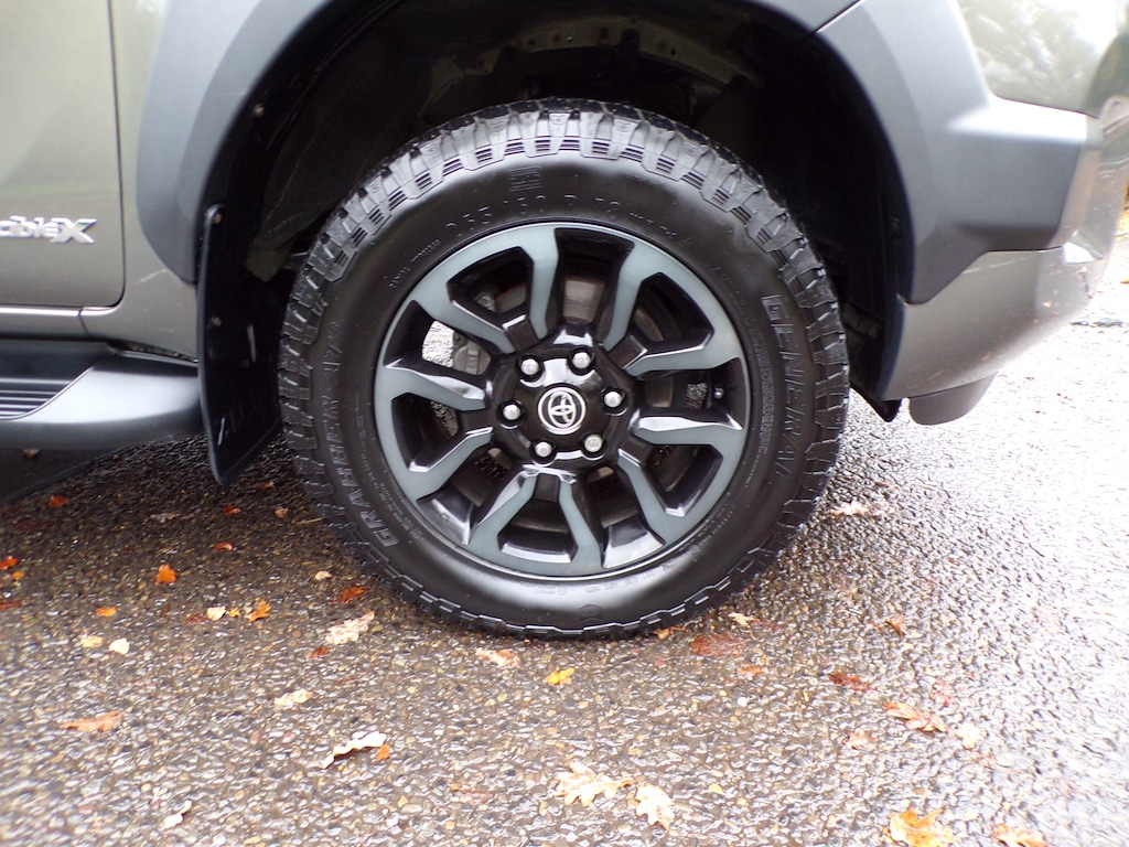 Used Toyota Hilux 2023 for sale - 76479999: Photo 32