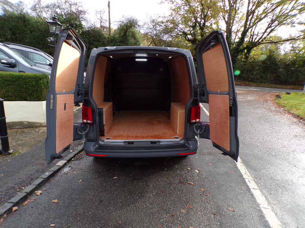 Used Volkswagen Transporter 2023 for sale - 76507801: Photo 9