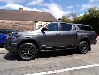 Used Toyota Hilux 2024 for sale - 75571648: Photo