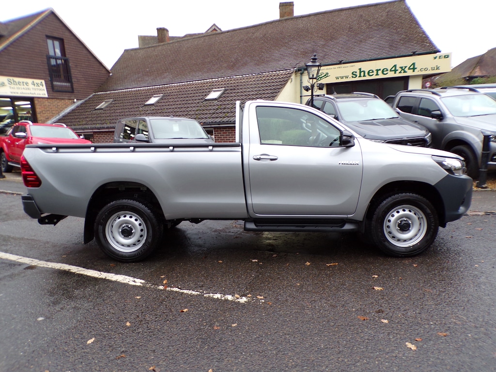 Used Toyota Hilux 2025 for sale - 76722484: Photo 6