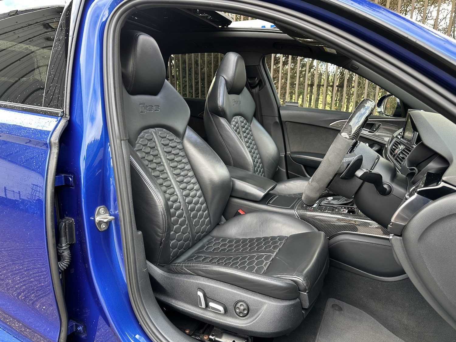 Used Audi RS6 2017 for sale - 77240305: Photo 25