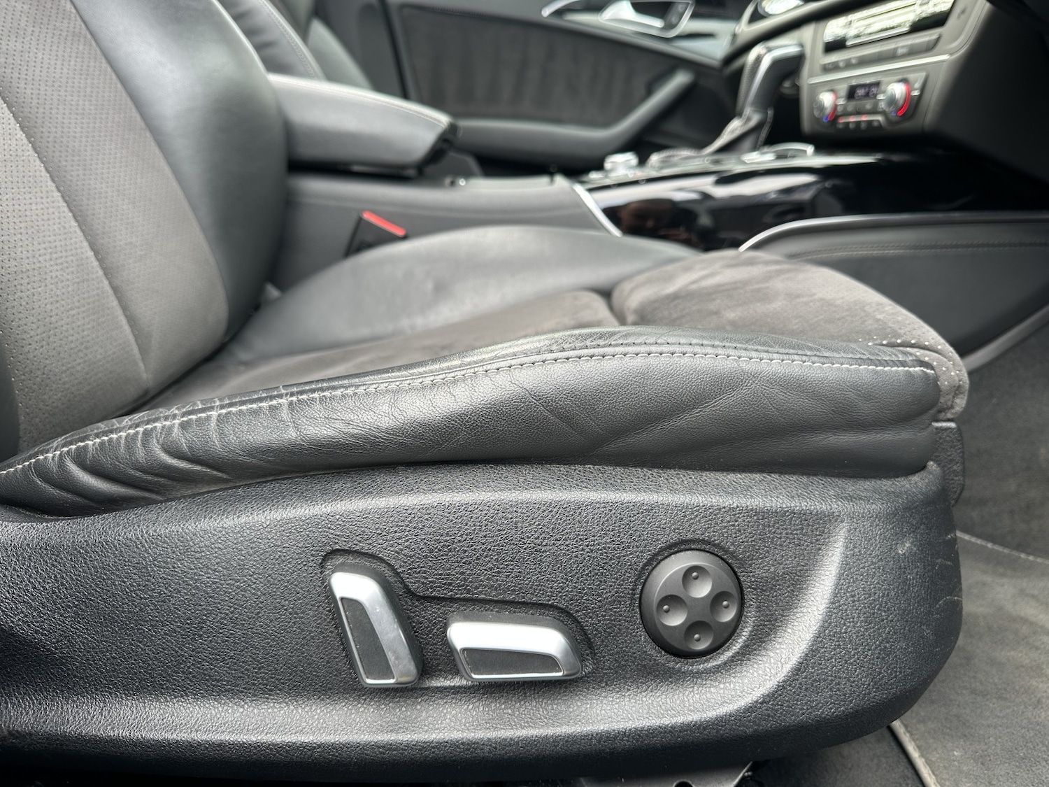 Used Audi A6 Avant 2016 for sale - 76845027: Photo 36