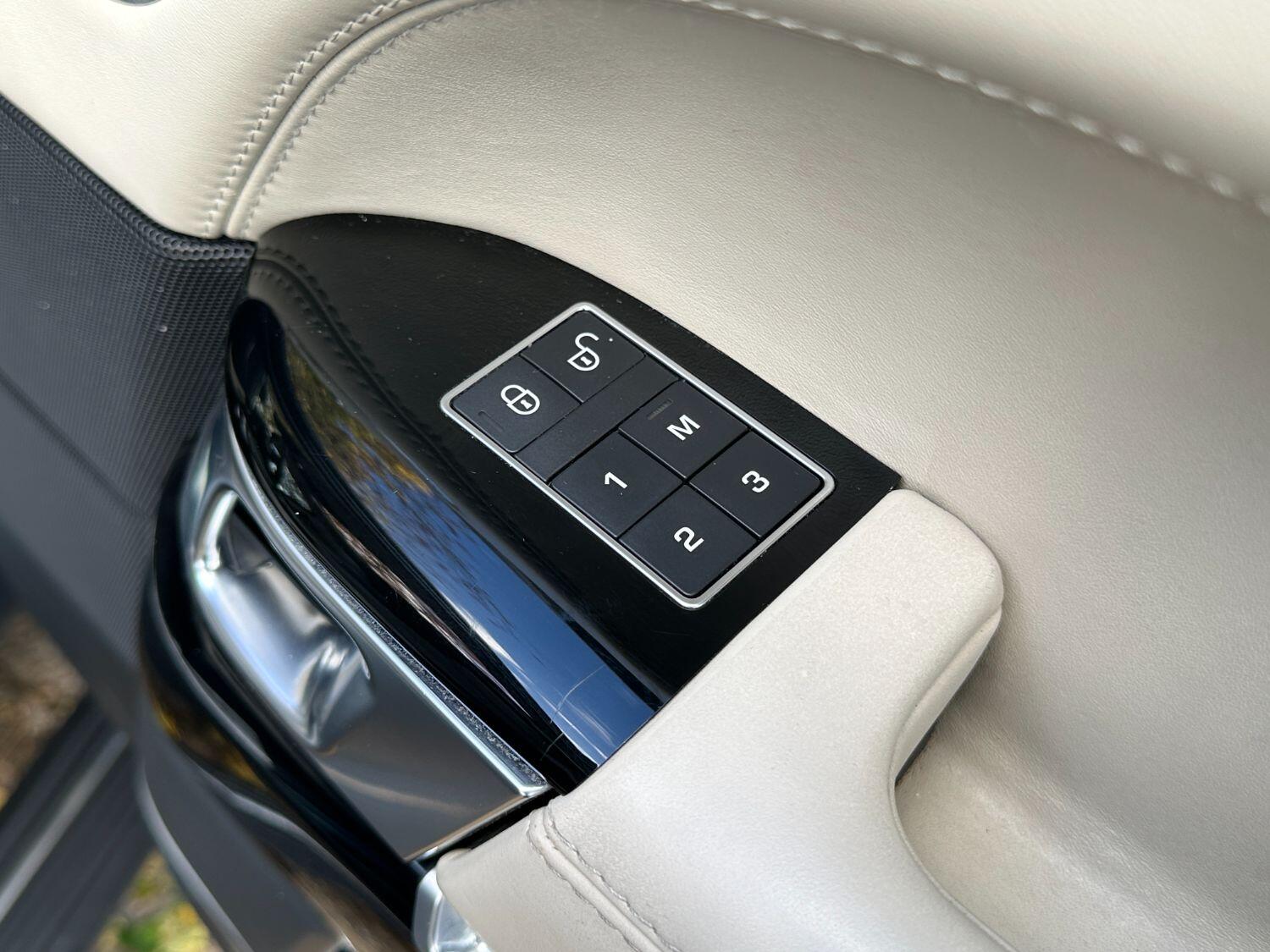 Used Land Rover Range Rover 2017 for sale - 76777012: Photo 33