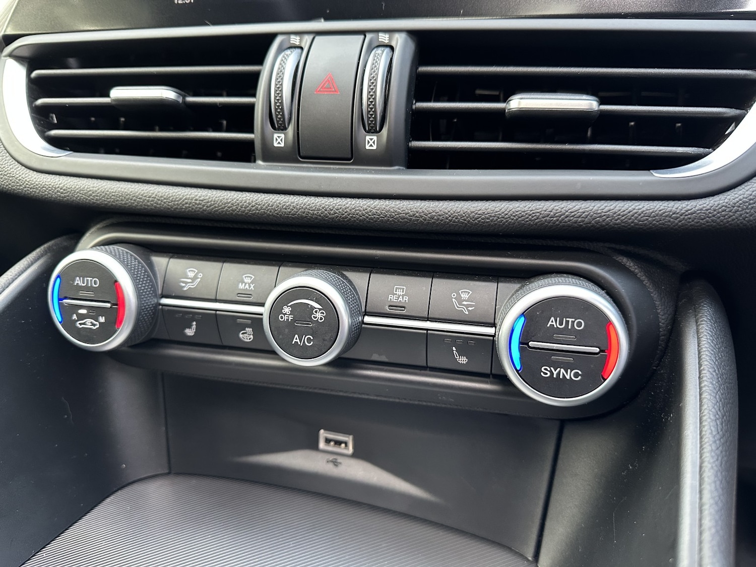 Used Alfa Romeo Giulia 2020 for sale - 77438318: Photo 55