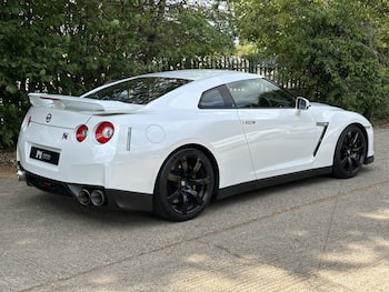 Used Nissan GT-R 2009 for sale - 79649641: Photo