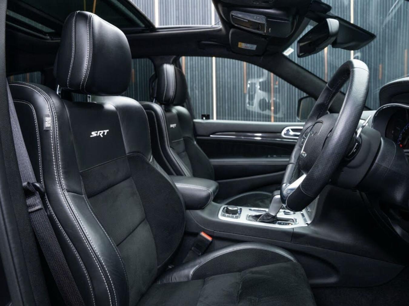 Used Jeep Grand Cherokee 2017 for sale - 77166151: Photo 2