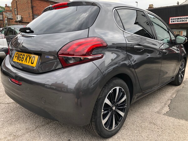 Used Peugeot 208 2018 for sale - 74938618: Photo 5