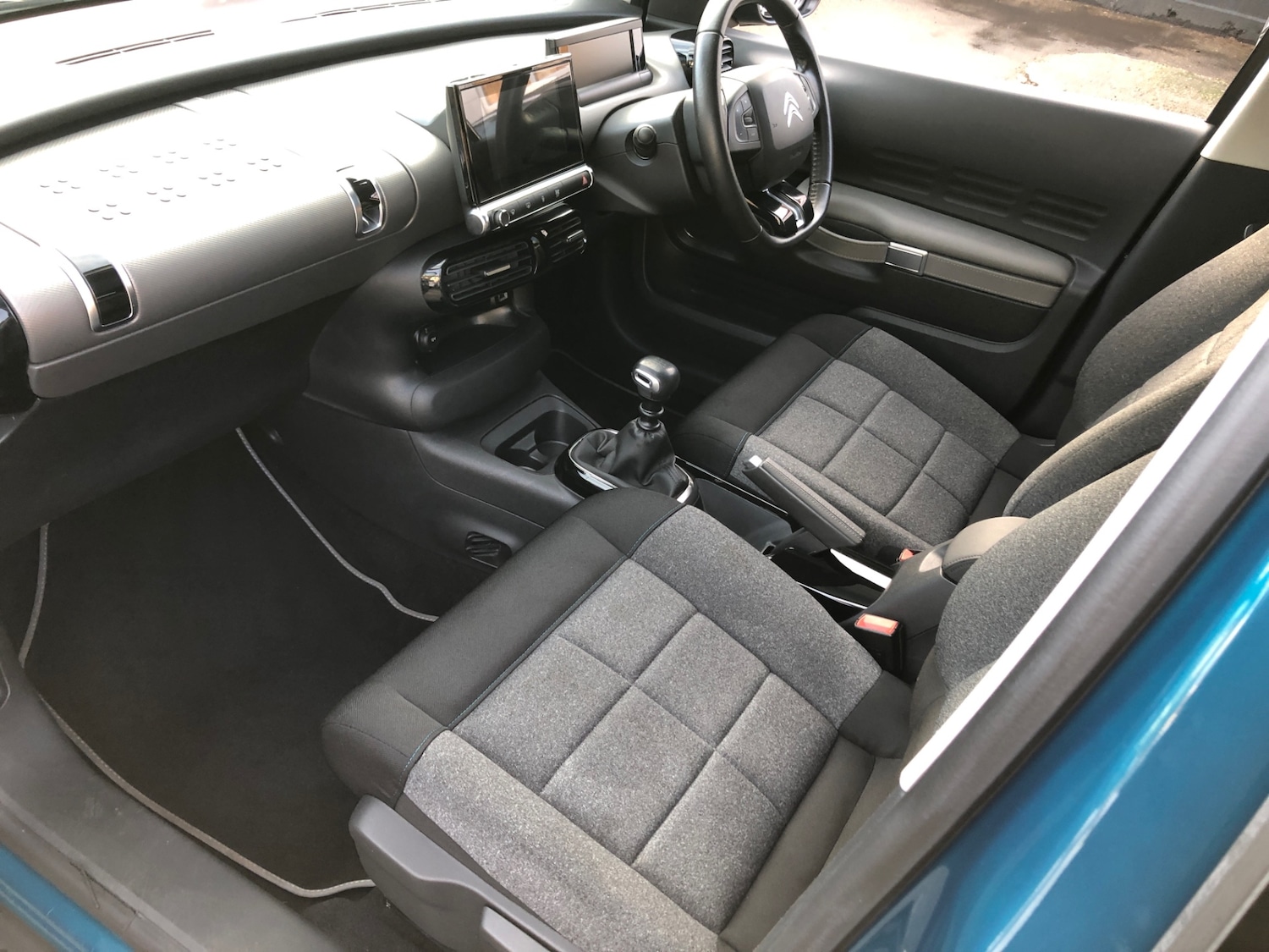 Used Citroen C4 Cactus 2018 for sale - 76566389: Photo 11