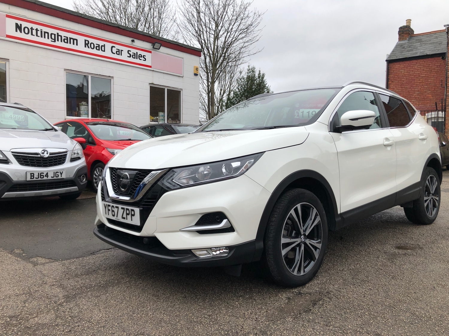 Used Nissan Qashqai 2017 for sale - 77616899: Photo 1