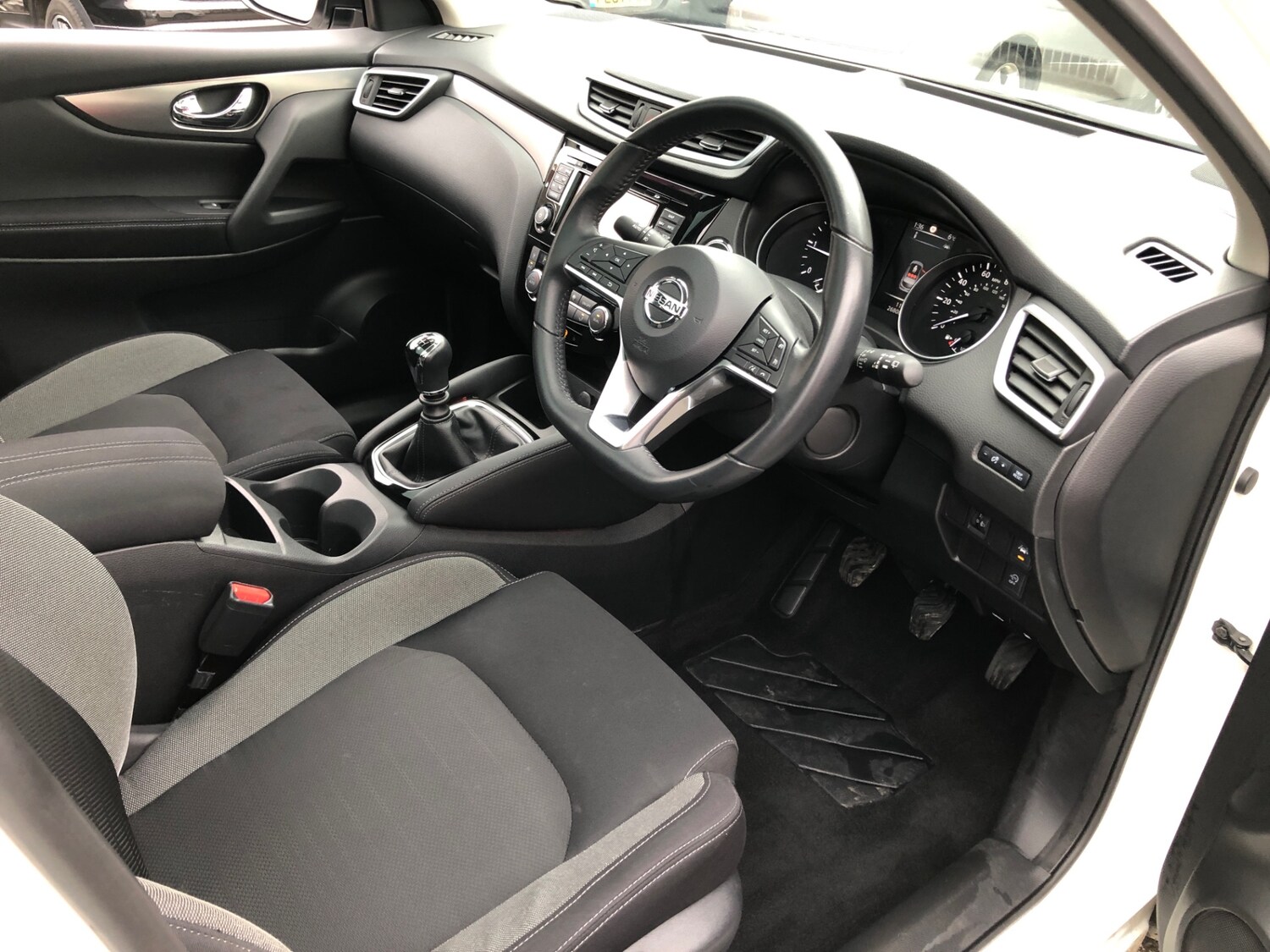 Used Nissan Qashqai 2017 for sale - 77616899: Photo 16