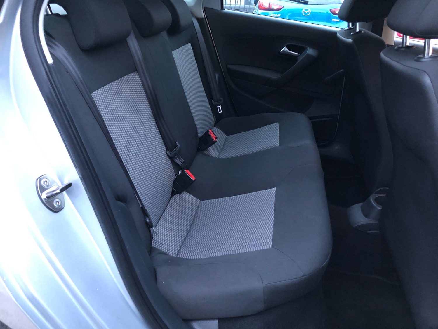 Used Volkswagen Polo 2011 for sale - 76861890: Photo 17