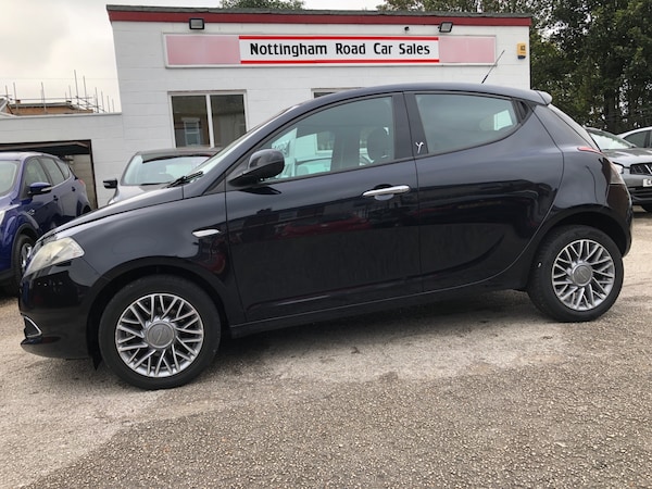 Used Chrysler Ypsilon 2012 for sale - 76252455: Photo 4