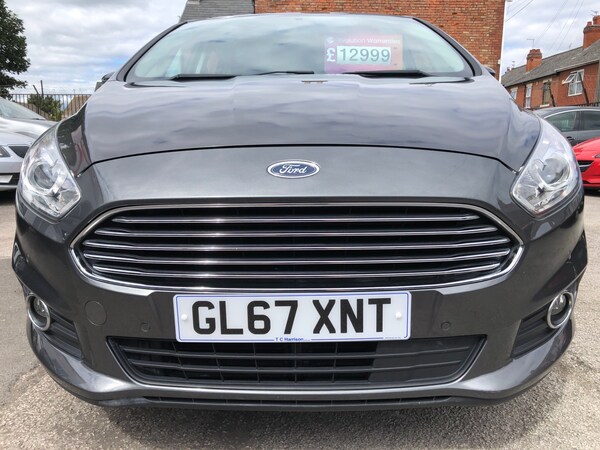Used Ford S-Max 2017 for sale - 75582945: Photo 2