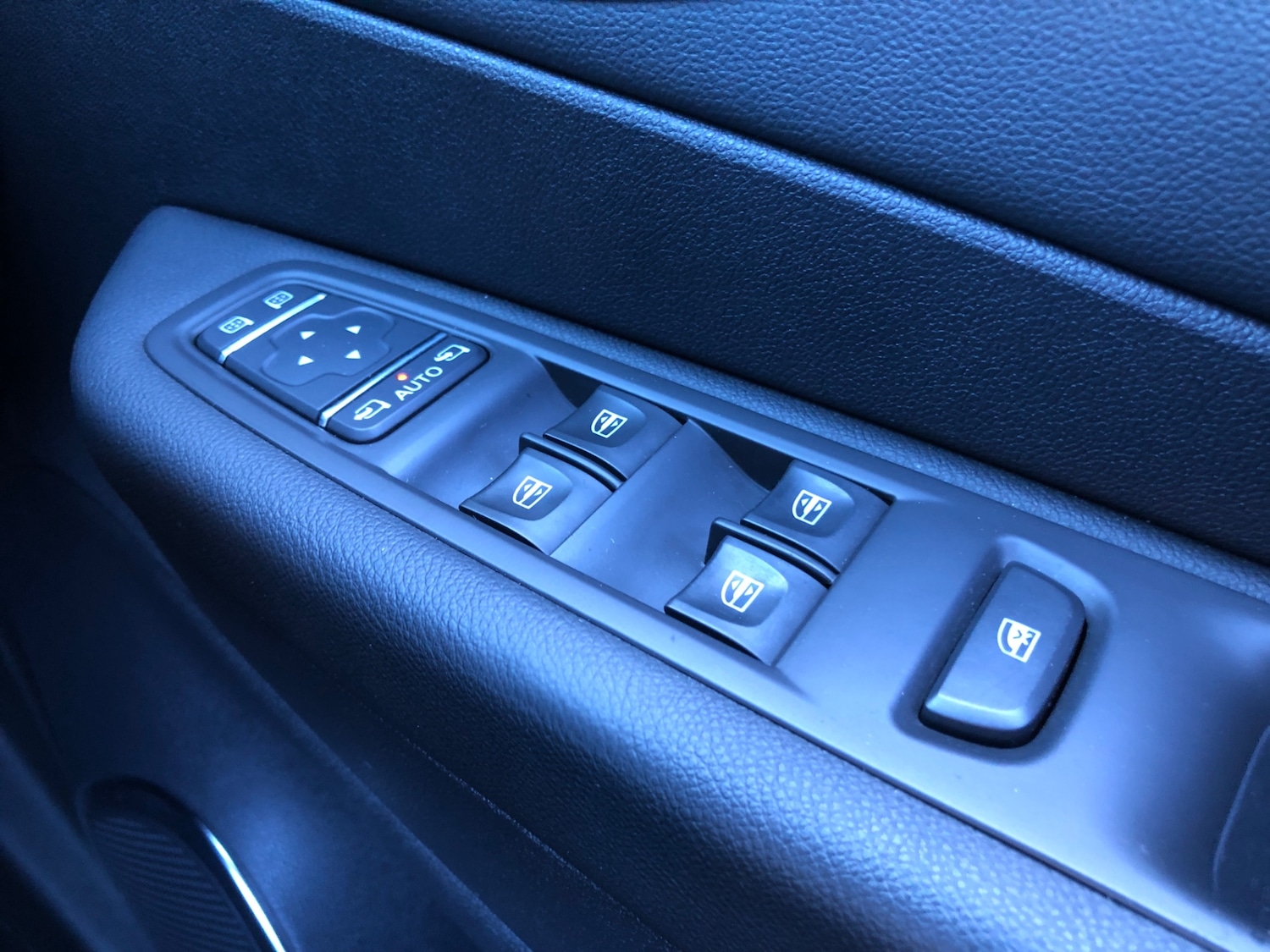 Used Renault Captur 2018 for sale - 77917858: Photo 14