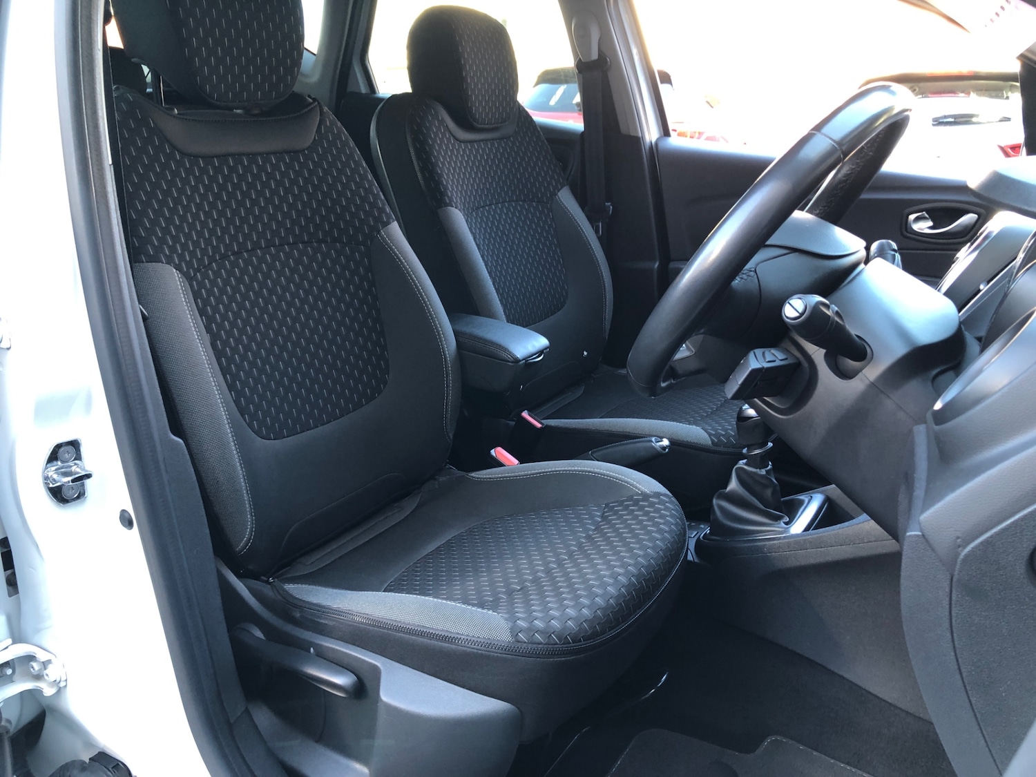 Used Renault Captur 2018 for sale - 77917858: Photo 17