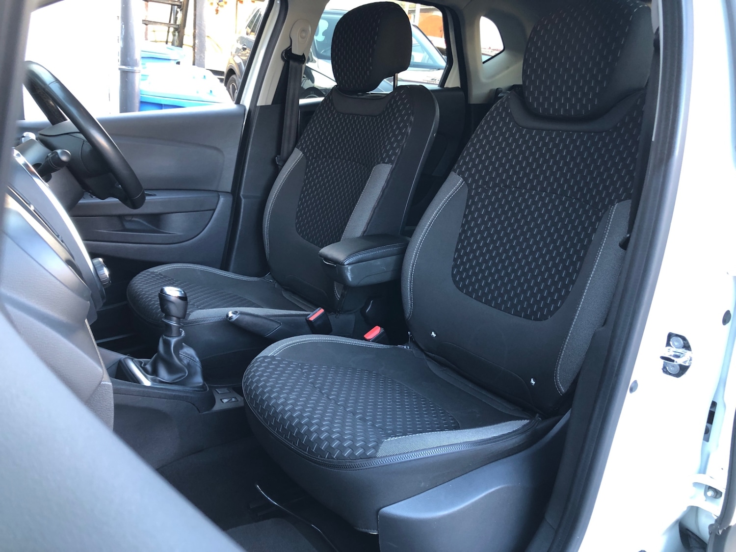 Used Renault Captur 2018 for sale - 77917858: Photo 19