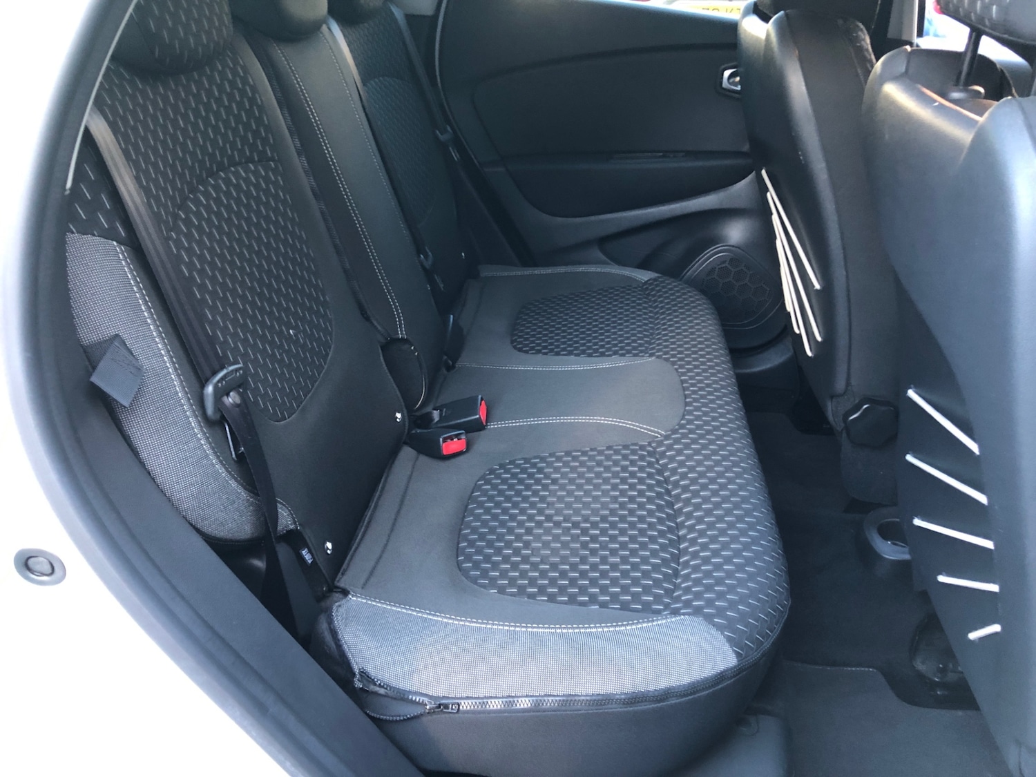 Used Renault Captur 2018 for sale - 77917858: Photo 21