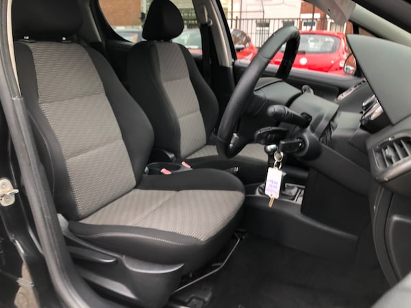 Used Peugeot 207 2010 for sale - 76183107: Photo 12