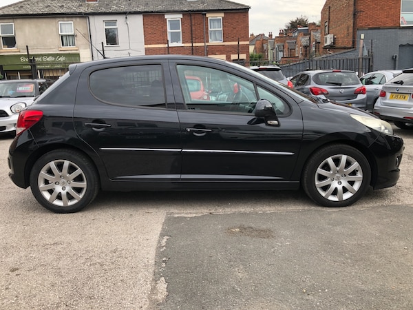 Used Peugeot 207 2010 for sale - 76183107: Photo 8