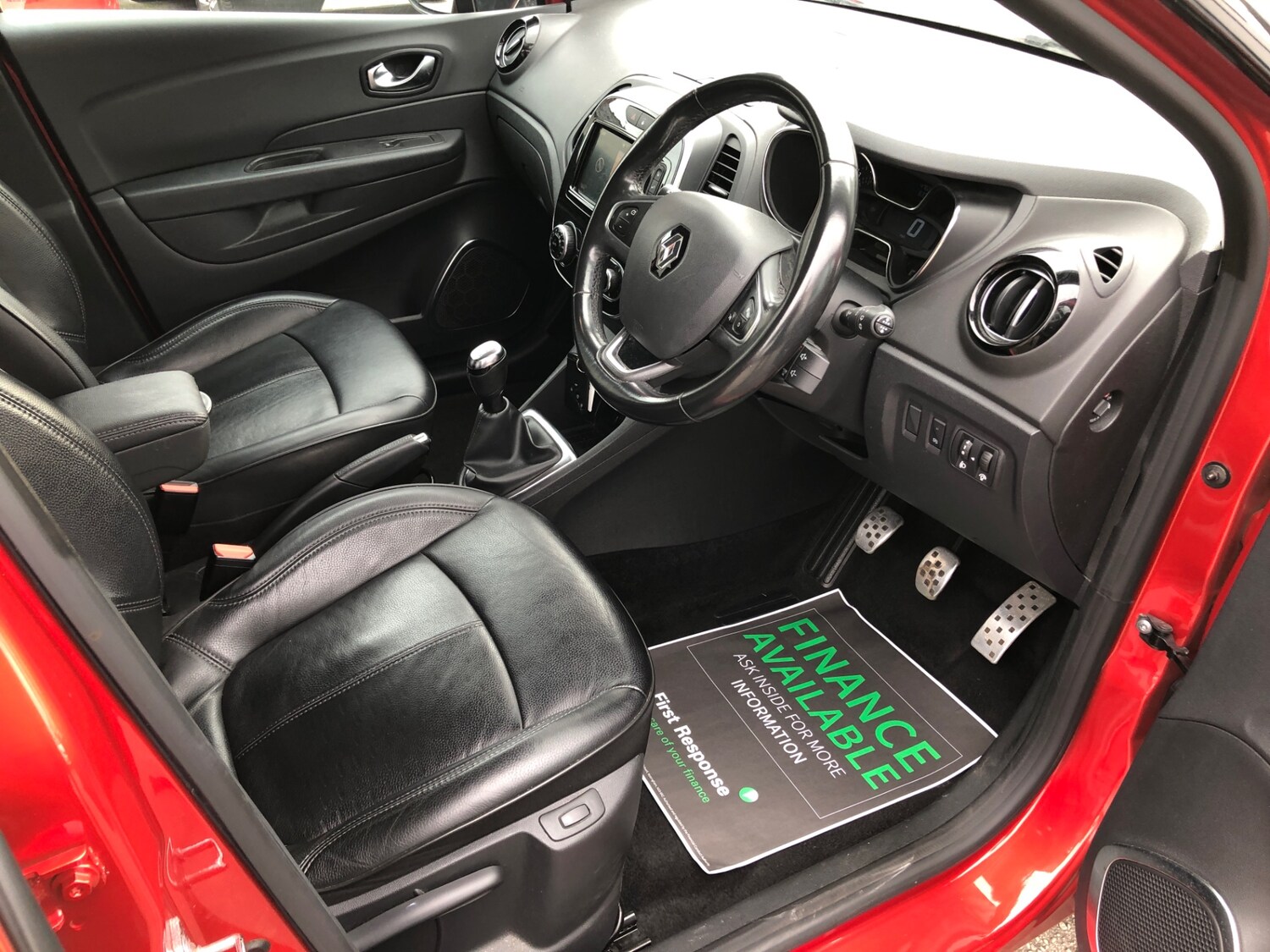 Used Renault Captur 2019 for sale - 76184106: Photo 9