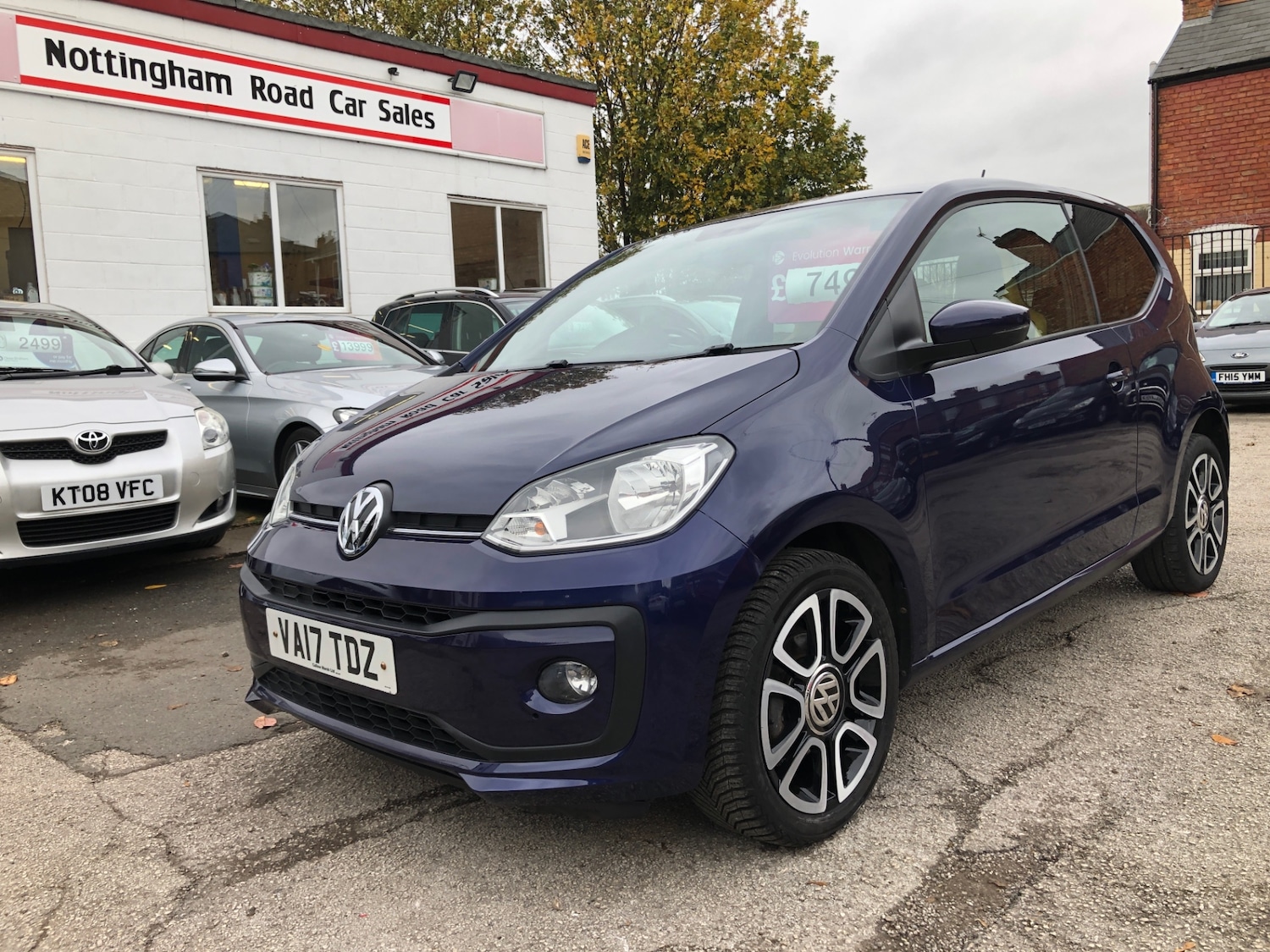 Used Volkswagen up! 2017 for sale - 76461672: Photo 1