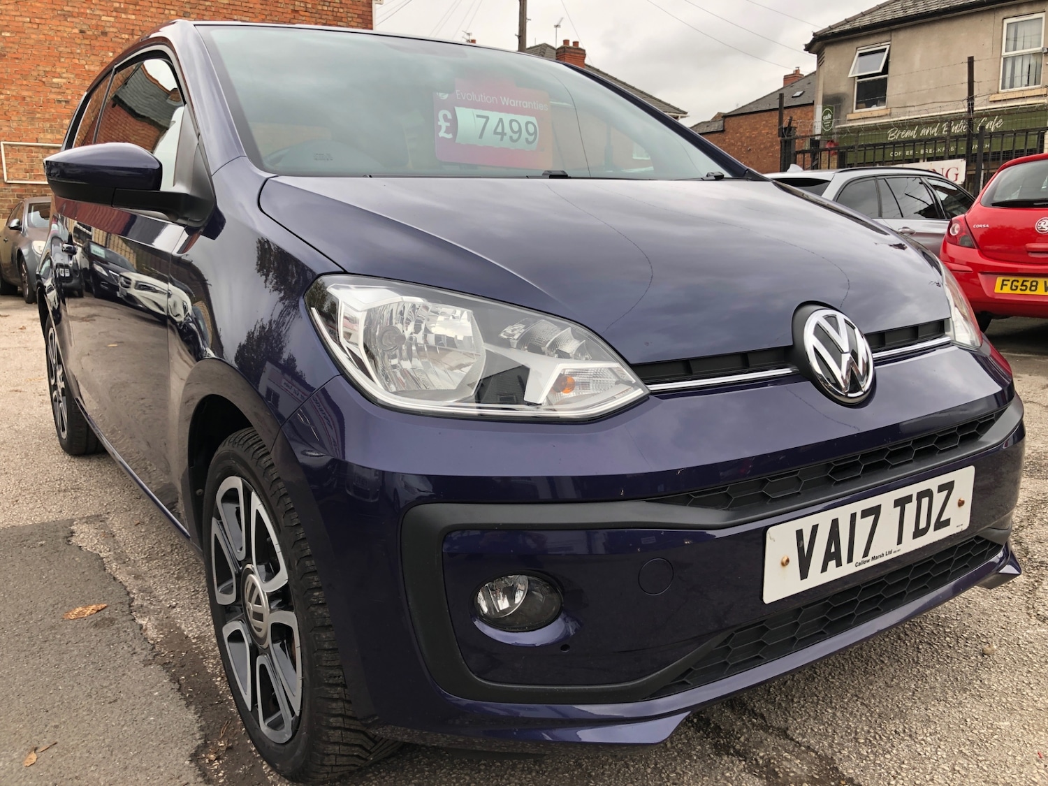 Used Volkswagen up! 2017 for sale - 76461672: Photo 3