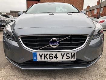 Used Volvo V40 2014 for sale - 76218932: Photo