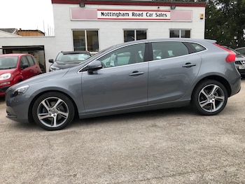 Used Volvo V40 2014 for sale - 76218932: Photo