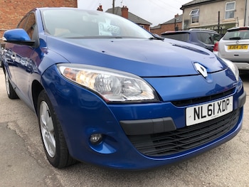 Used Renault Megane 2011 for sale - 77962234: Photo