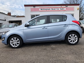 Used Hyundai i20 2013 for sale - 76830778: Photo