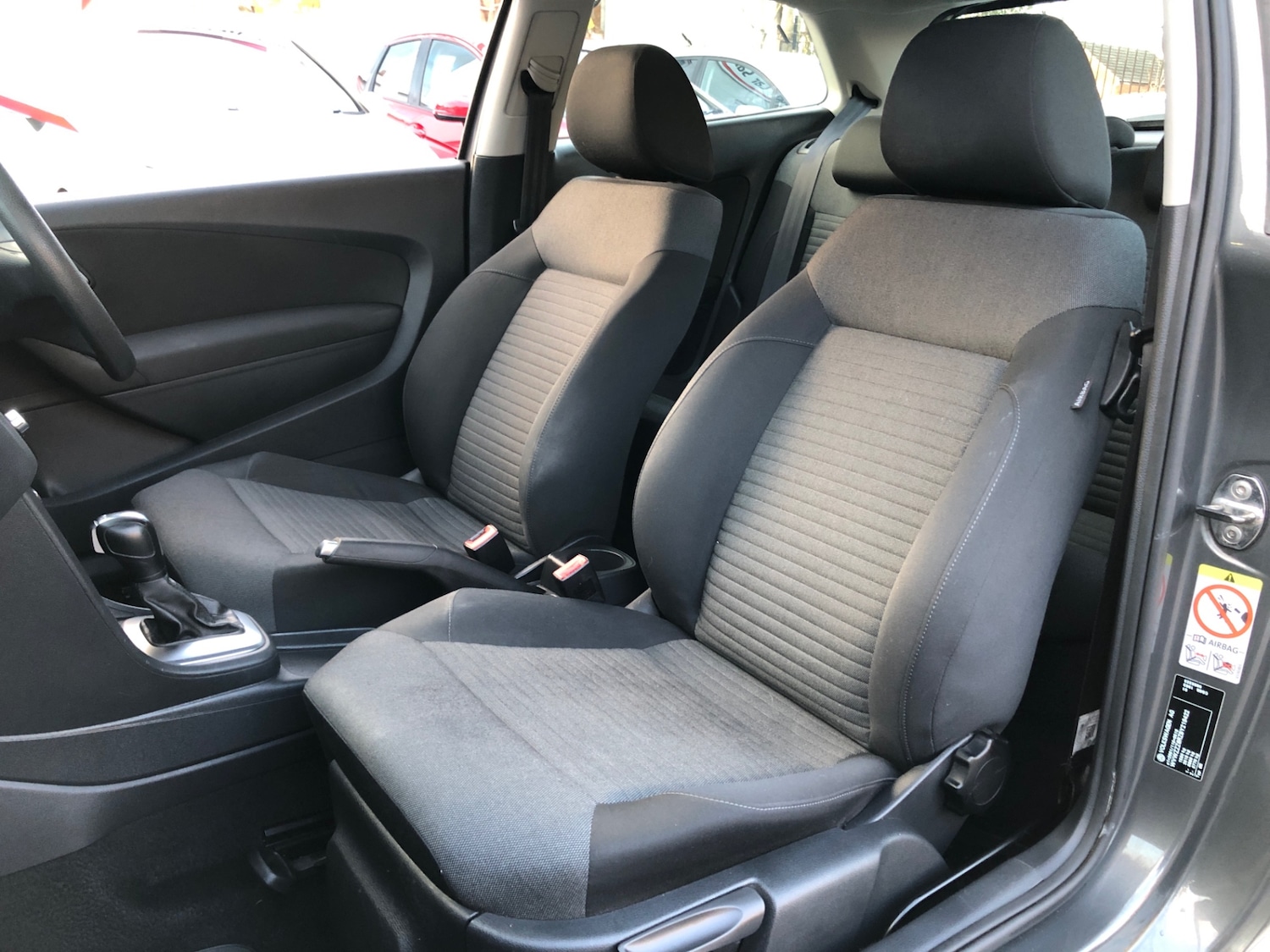 Used Volkswagen Polo 2011 for sale - 77353939: Photo 12