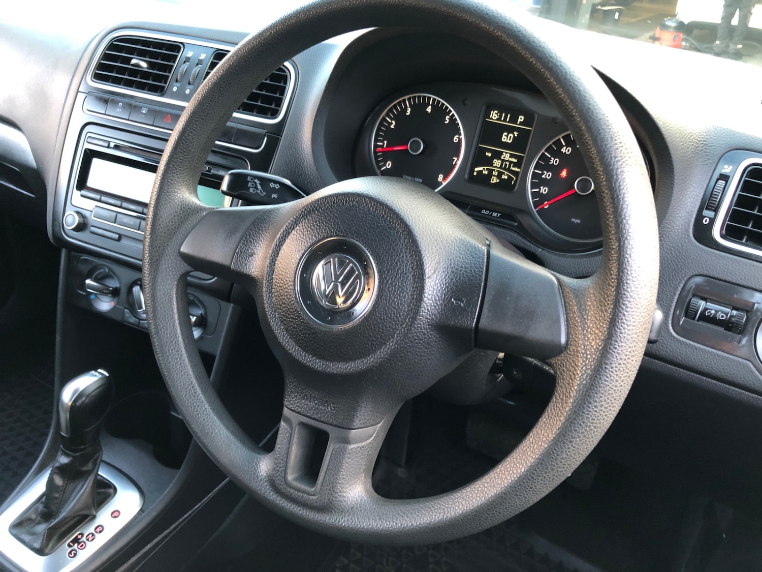 Used Volkswagen Polo 2011 for sale - 77353939: Photo 15