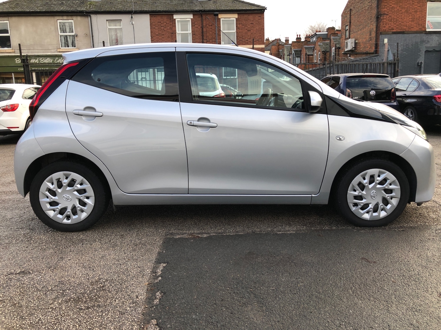 Used Toyota AYGO 2019 for sale - 76718831: Photo 6