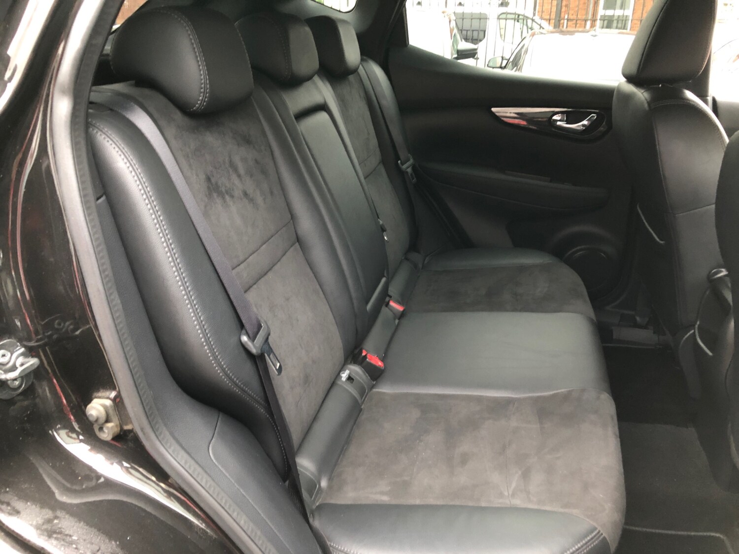 Used Nissan Qashqai 2017 for sale - 77417527: Photo 18