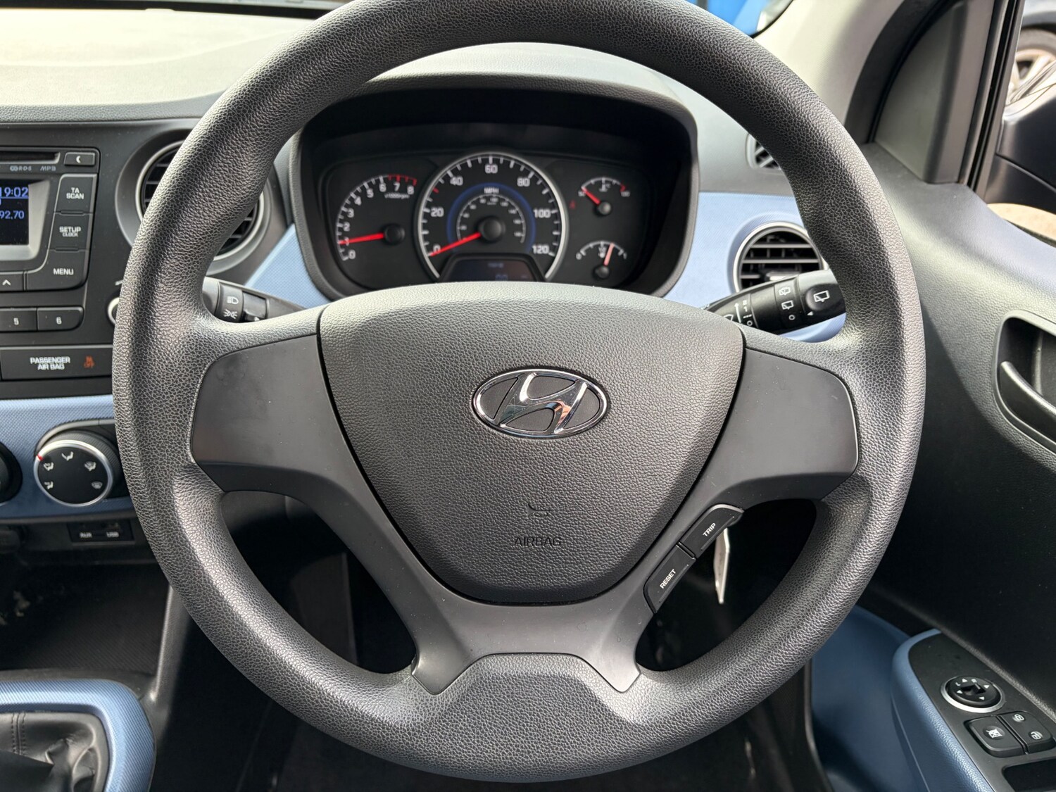 Used Hyundai i10 2014 for sale - 78218040: Photo 10