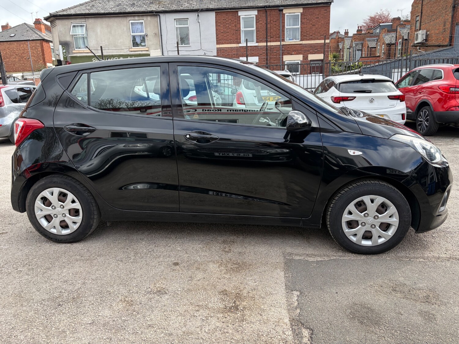 Used Hyundai i10 2014 for sale - 78218040: Photo 8
