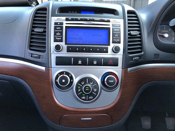 Used Hyundai Santa Fe 2009 for sale - 75130185: Photo 11