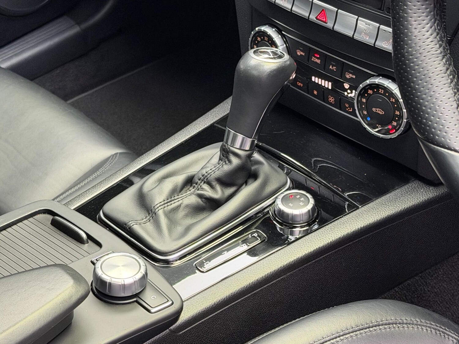 Used Mercedes-Benz C Class 2014 for sale - 77559089: Photo 17