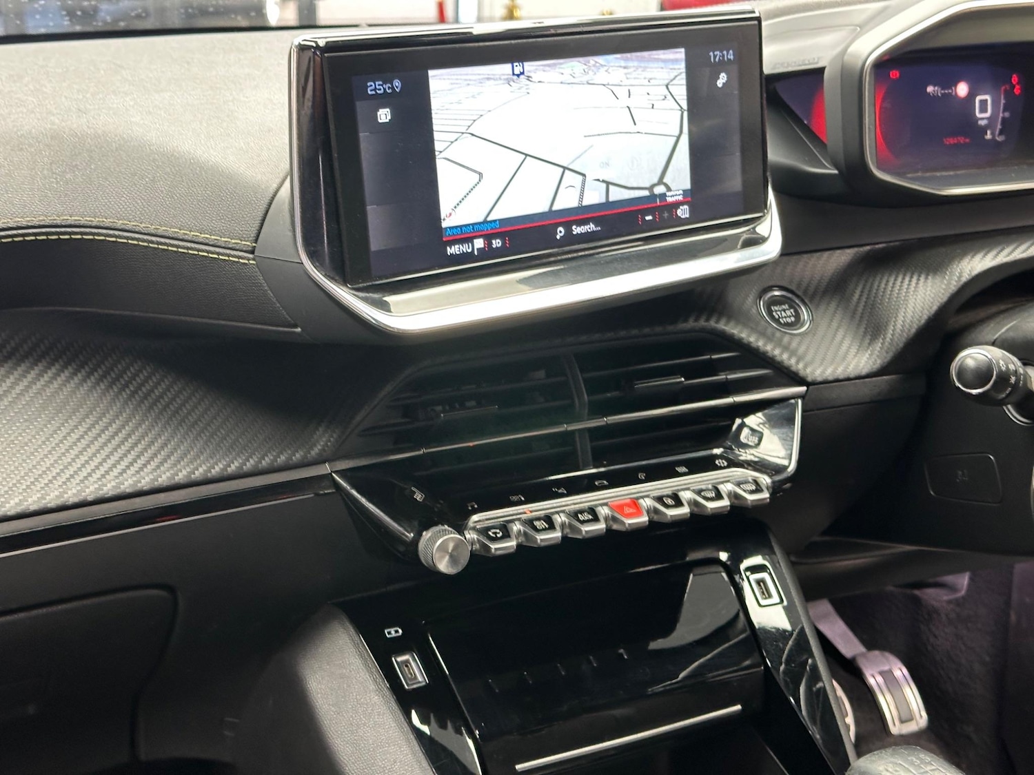 Used Peugeot 2008 2021 for sale - 76584539: Photo 14