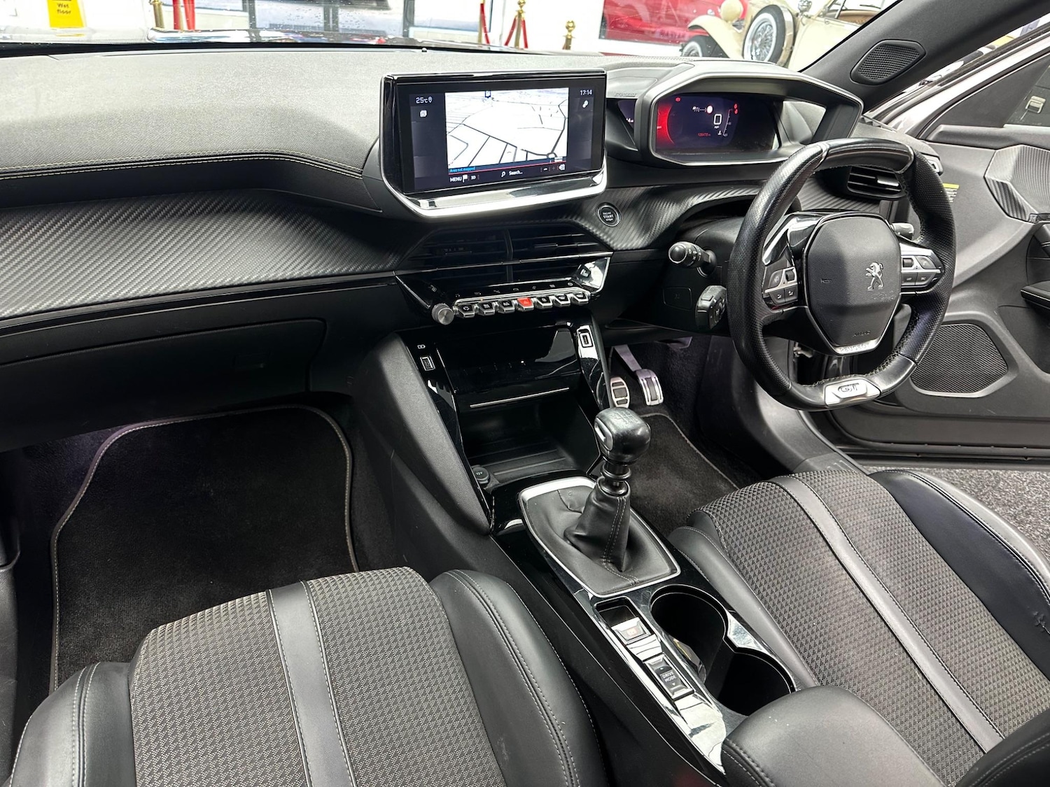 Used Peugeot 2008 2021 for sale - 76584539: Photo 15