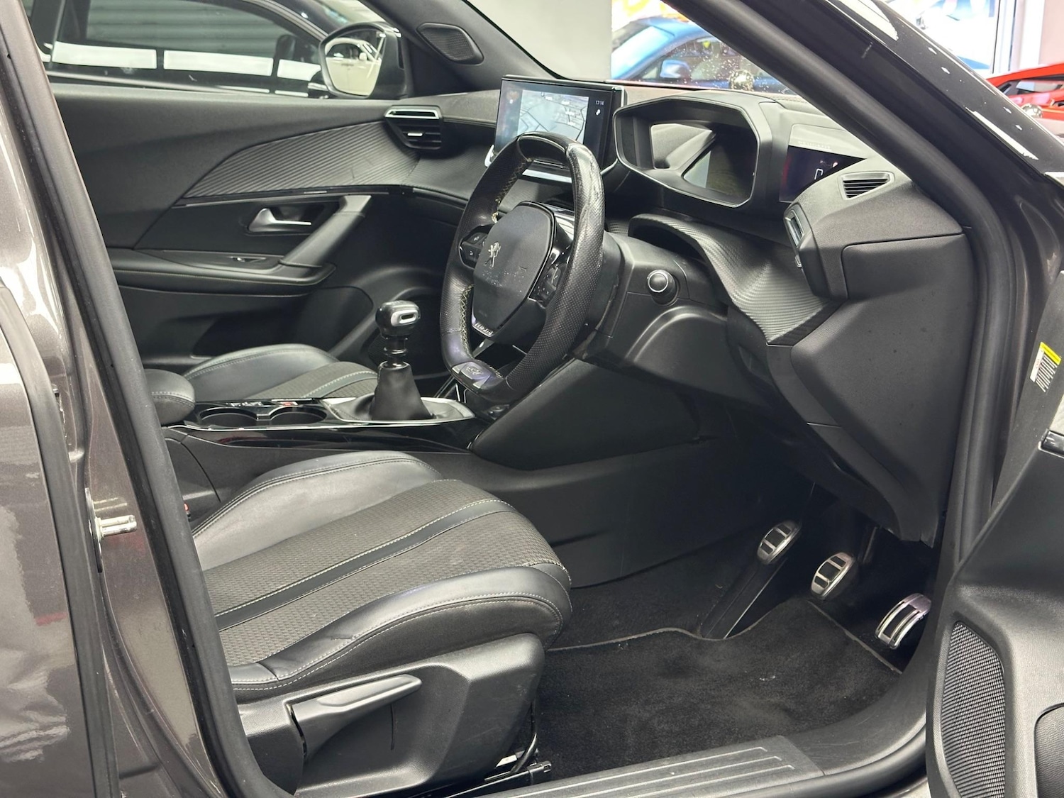 Used Peugeot 2008 2021 for sale - 76584539: Photo 7