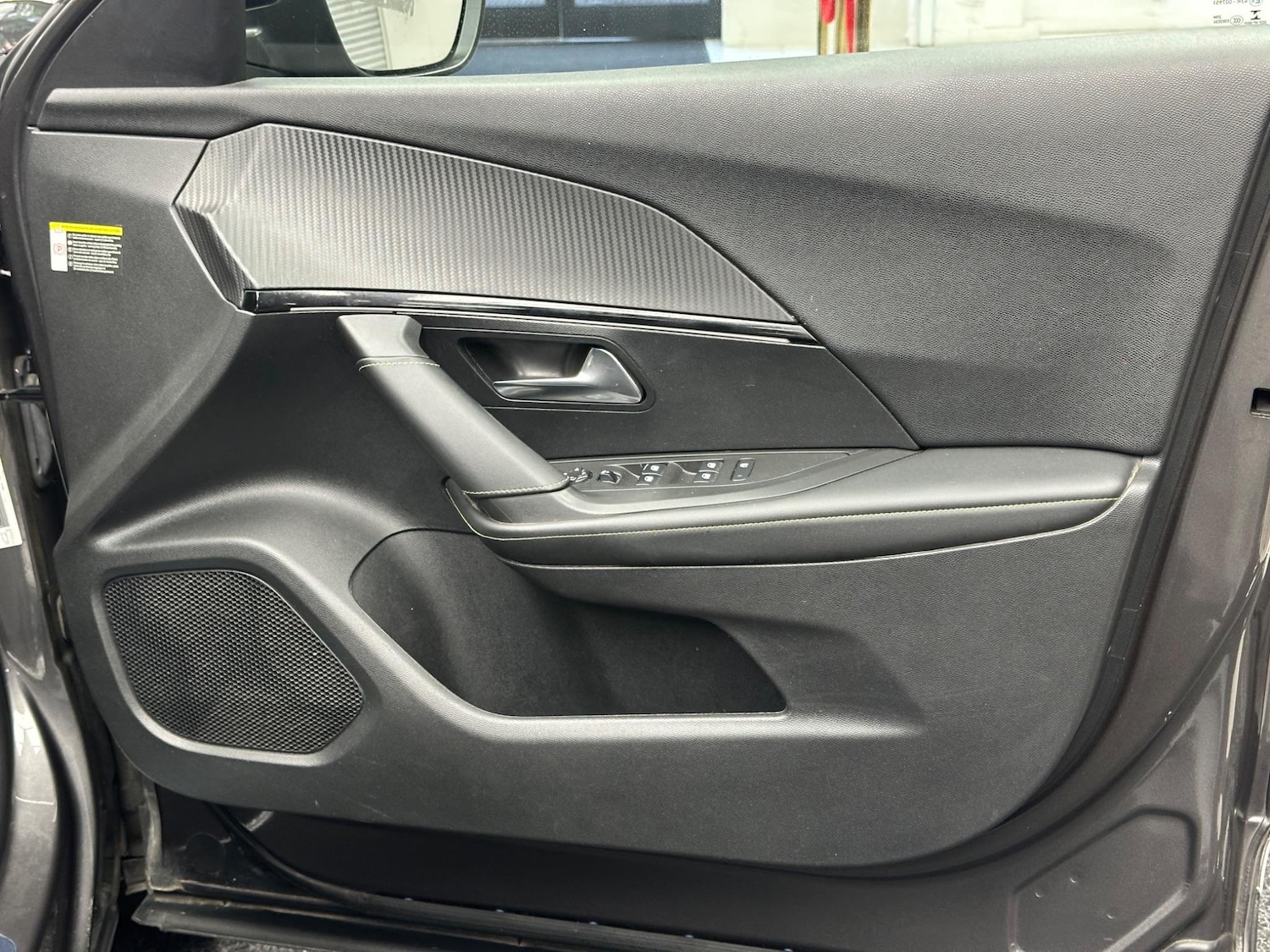 Used Peugeot 2008 2021 for sale - 76584539: Photo 8