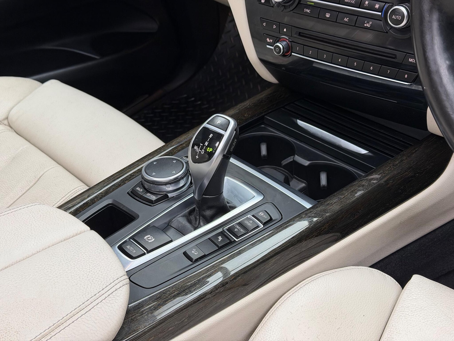 Used BMW X5 2015 for sale - 77015744: Photo 17