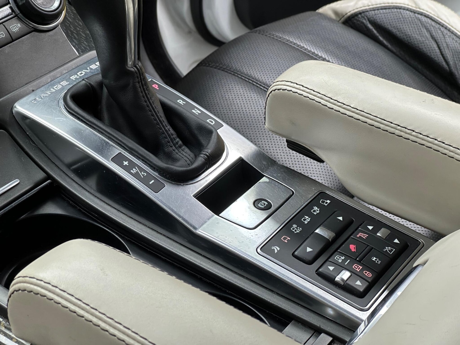 Used Land Rover Range Rover Sport 2012 for sale - 76689716: Photo 15