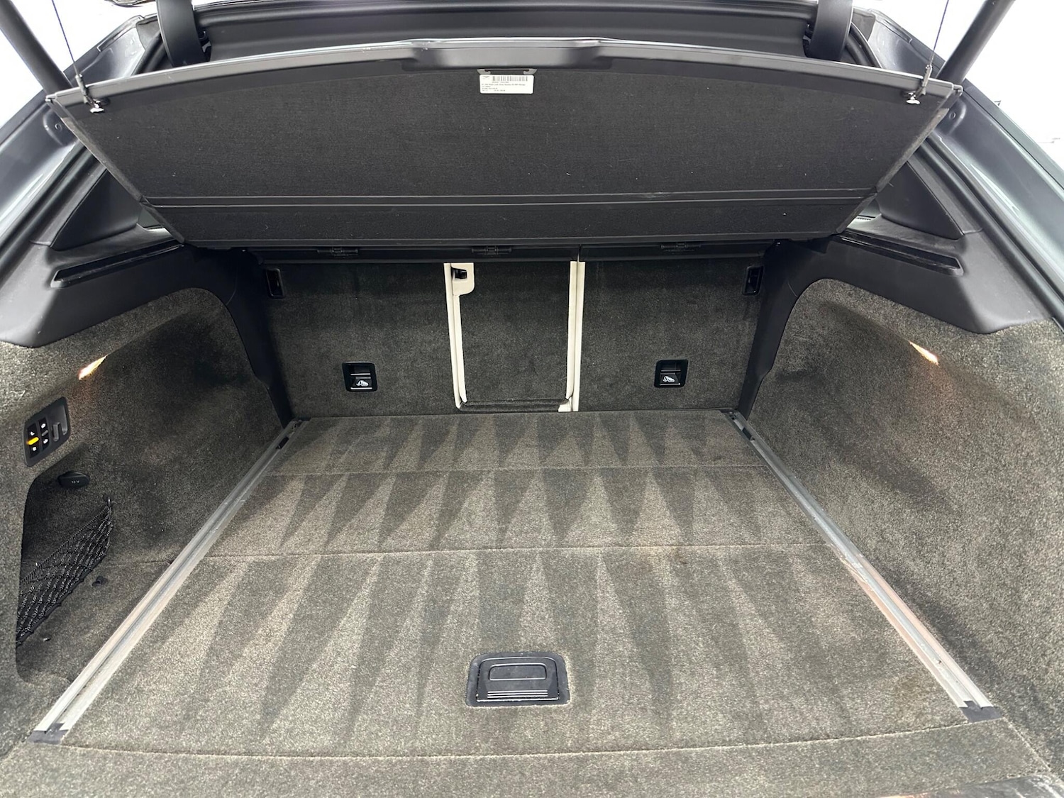 Used Bentley Bentayga 2018 for sale - 76584270: Photo 15