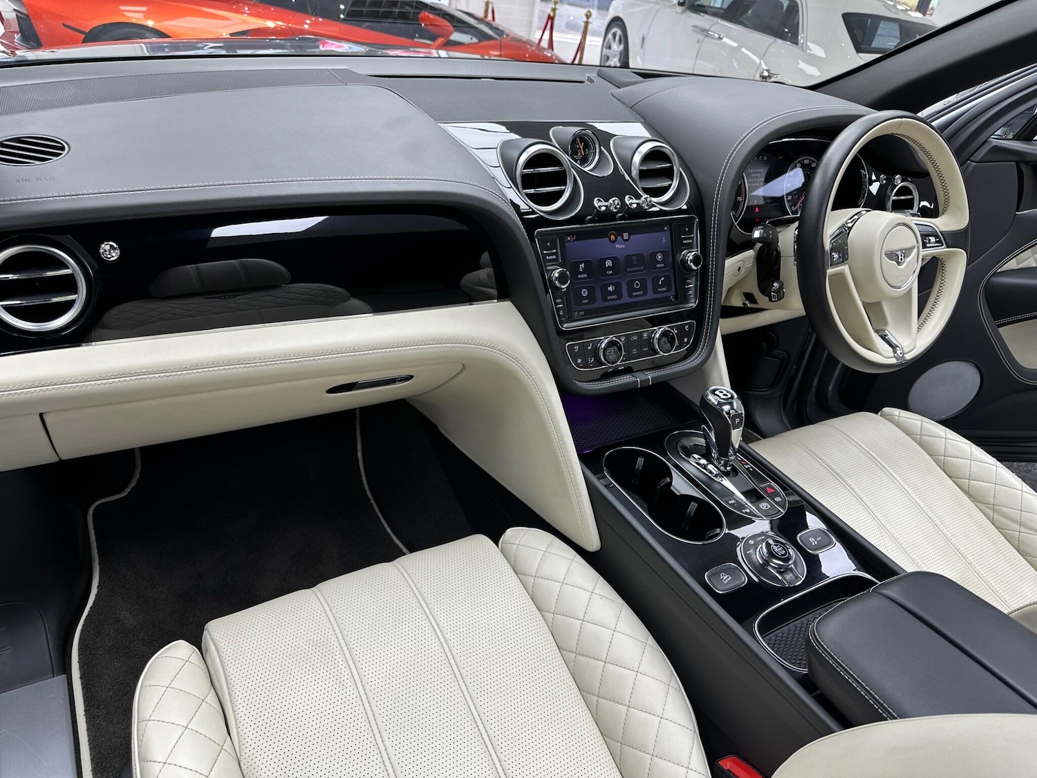Used Bentley Bentayga 2018 for sale - 76584270: Photo 23