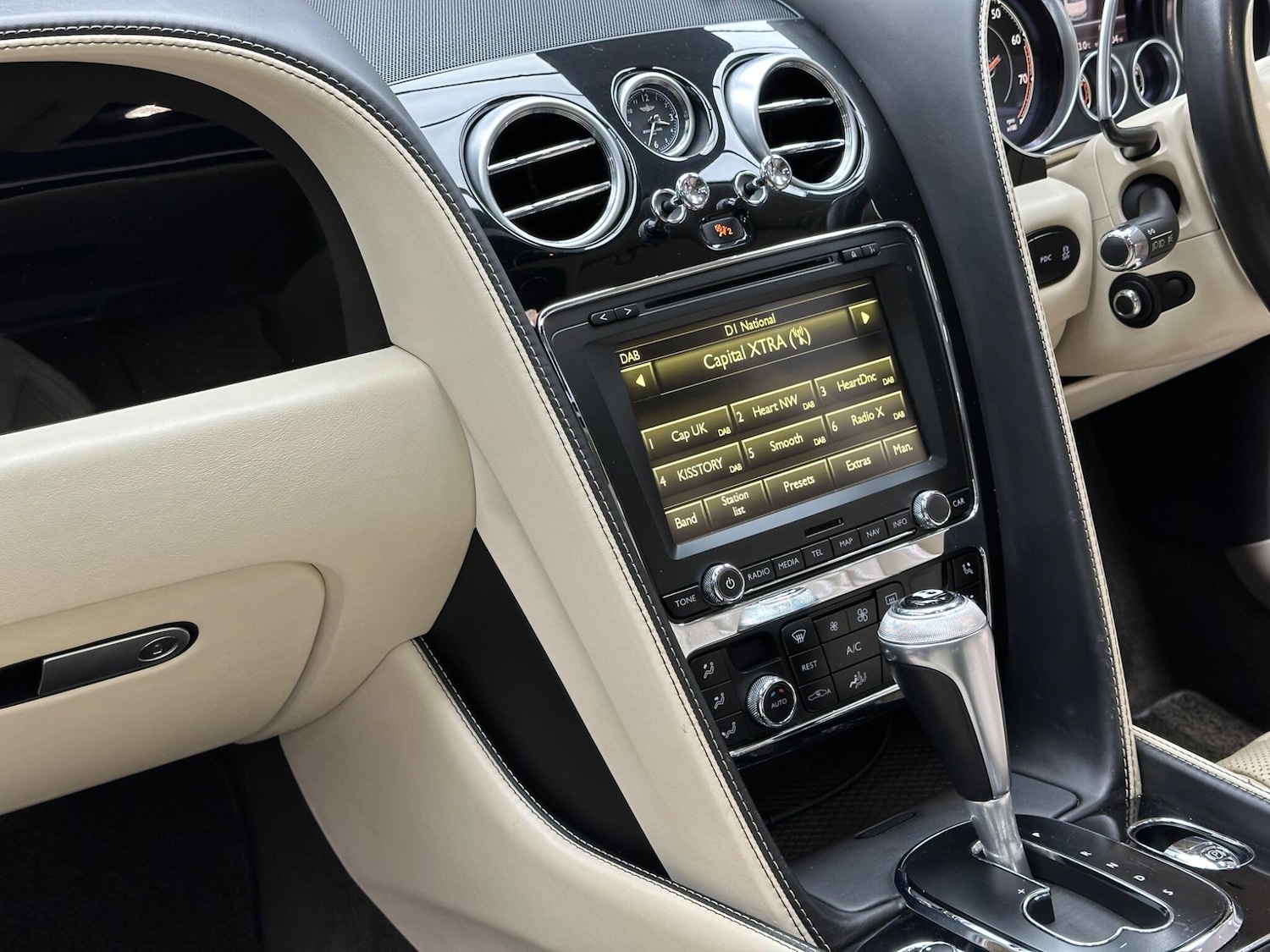 Used Bentley Flying Spur 2017 for sale - 76585149: Photo 18